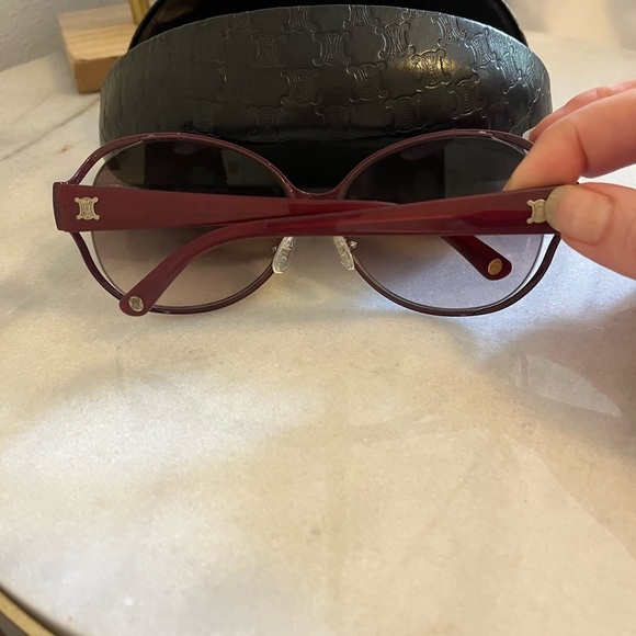 Women’s Celine designer sunglasses with case - Picture 3 of 7